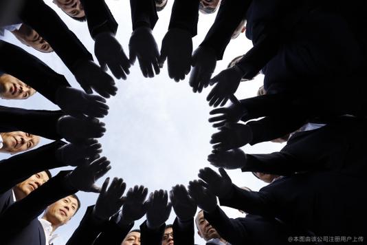 巴士兄弟网络科技公司